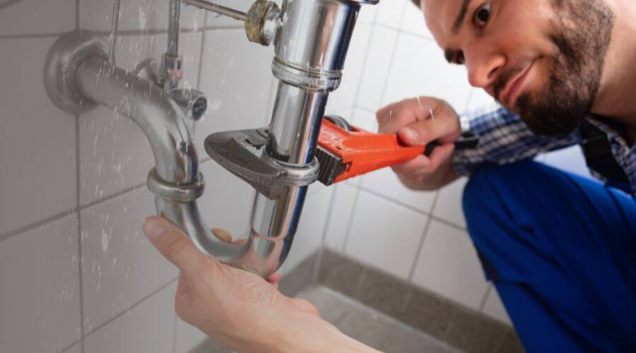 Local annual plumbing maintenance in Edina, MO